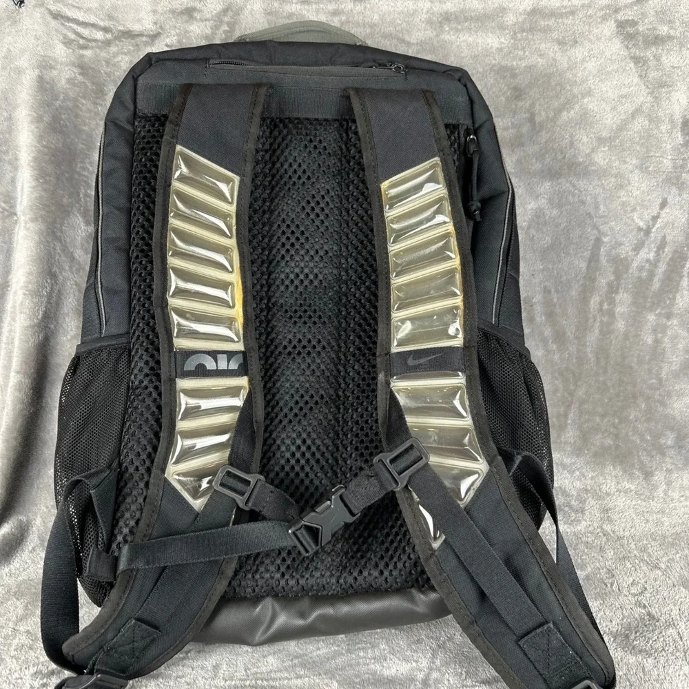 Nike Hoops Elite Pro Basketball Backpack Black Max Air Straps BA5554-011